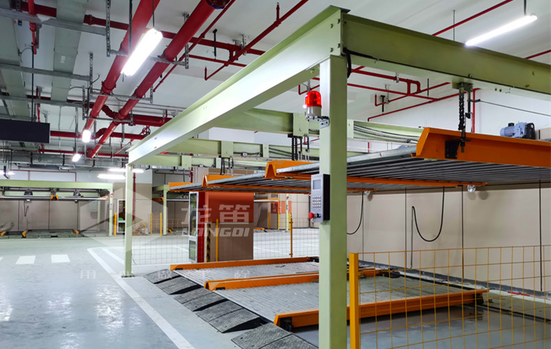 圖1.1 立體車(chē)庫(kù).jpg